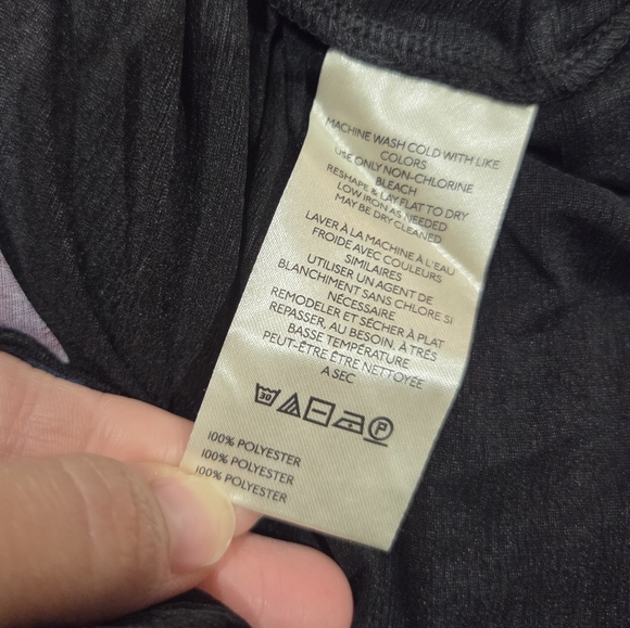 Floral Sleeveless Top - Blue and Purple - Picture 10 of 10